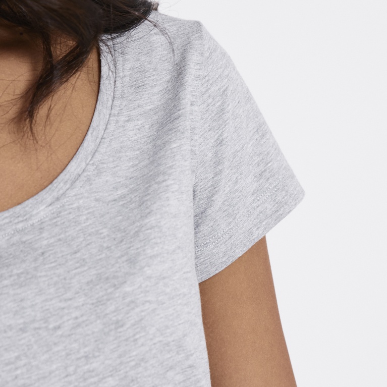 Basic scoop neck tee "Filippa"